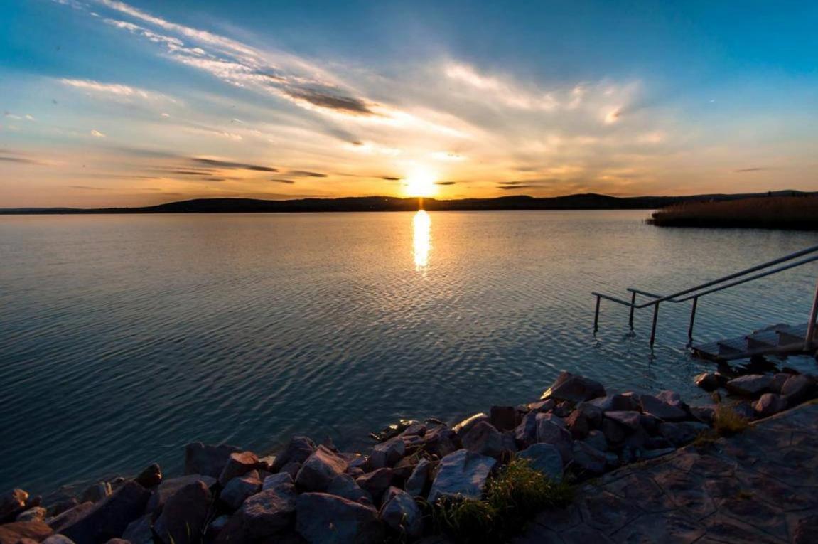 Rose Apartman Balatonlelle Exteriér fotografie